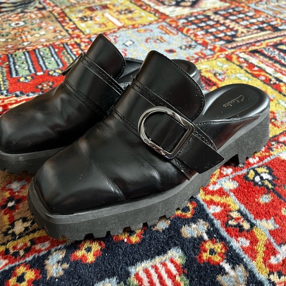 Clarks Shoes - Clarks real leather square toe mules